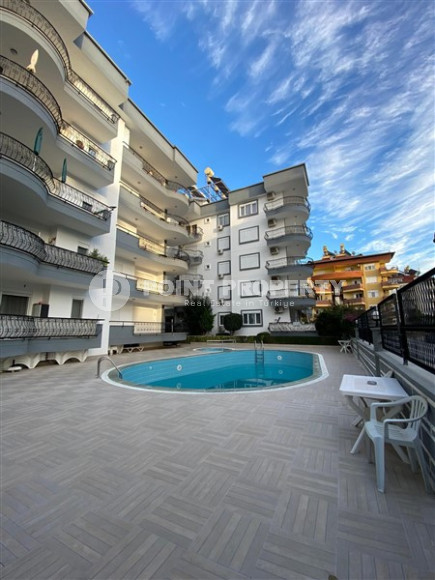 Современный просторный дуплекс 4+1 на 4-м этаже с мансардой с панорамным видом на город и Торосские горы.-id-3983-фото-16