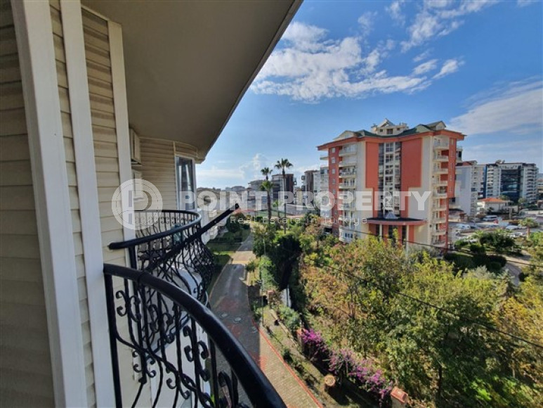 Comfortable 3+1 penthouse with an area of 200 m2 and two viewing balconies, Cikcilli district-id-3993-photo-4