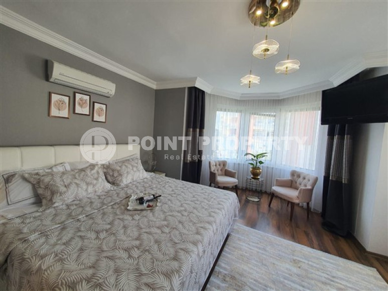 Comfortable 3+1 penthouse with an area of 200 m2 and two viewing balconies, Cikcilli district-id-3993-photo-12