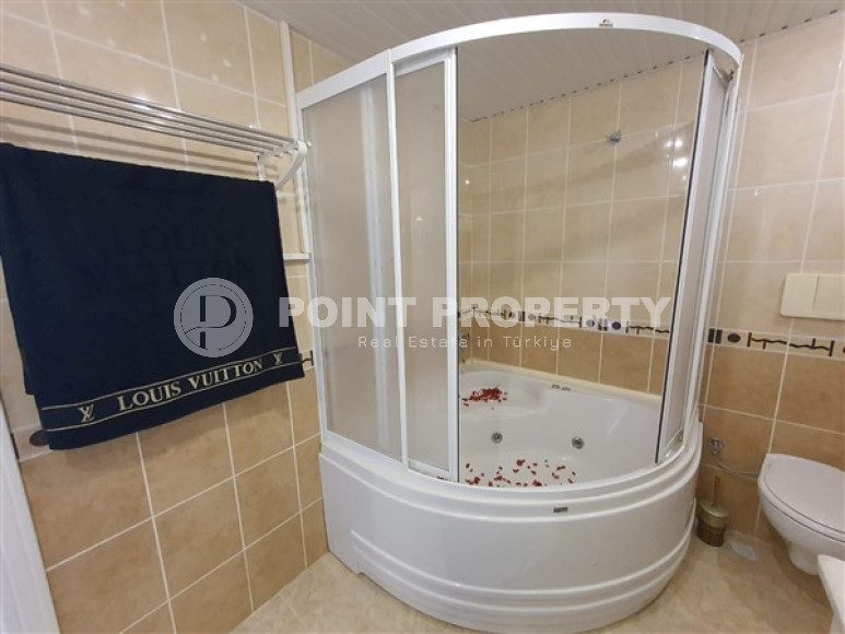 Comfortable 3+1 penthouse with an area of 200 m2 and two viewing balconies, Cikcilli district-id-3993-photo-13