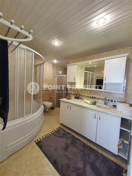 Comfortable 3+1 penthouse with an area of 200 m2 and two viewing balconies, Cikcilli district-id-3993-photo-14