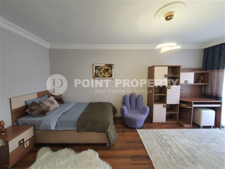 Comfortable 3+1 penthouse with an area of 200 m2 and two viewing balconies, Cikcilli district-id-3993-photo-15