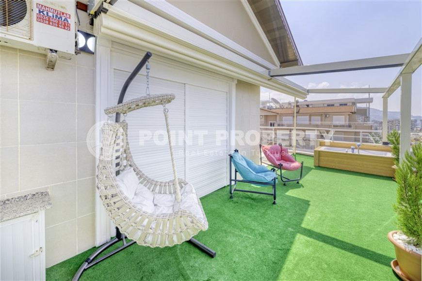 Spacious penthouse with 4+1 layout, 280 m2, from the owner in Mahmutlar, 150 m from the sea-id-1332-photo-43