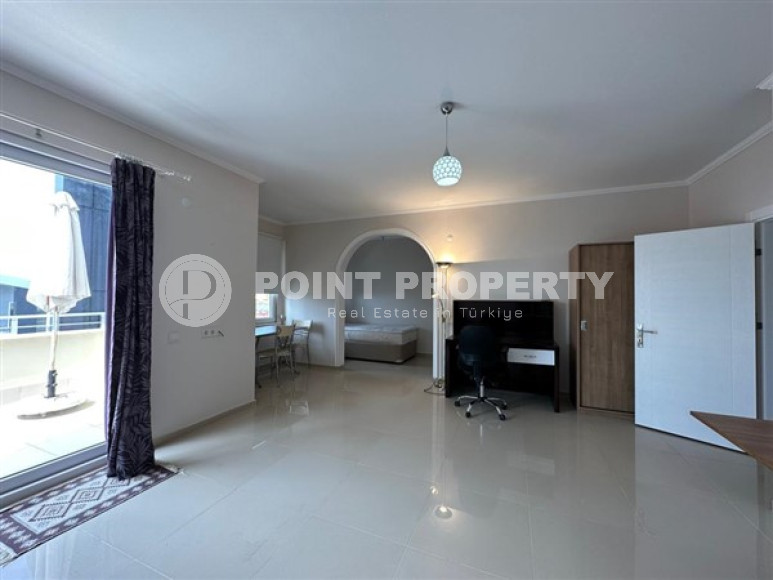 Spacious six-room duplex apartment 260 m2 in the Tosmur area-id-3999-photo-19