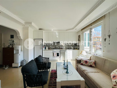 Светлая меблированная квартира 2+1 в 150 метрах от пляжа в центре популярного района Аланьи Оба.-id-4001-фото-5