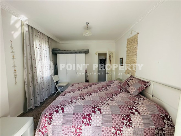 Светлая меблированная квартира 2+1 в 150 метрах от пляжа в центре популярного района Аланьи Оба.-id-4001-фото-8