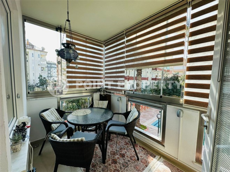 Светлая меблированная квартира 2+1 в 150 метрах от пляжа в центре популярного района Аланьи Оба.-id-4001-фото-10