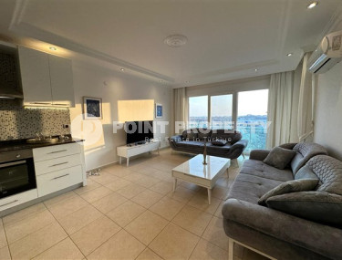 Современная двухуровневая квартира 3+1 на 4-м этаже с мансардой с панорамным видом на город.-id-4003-фото-2