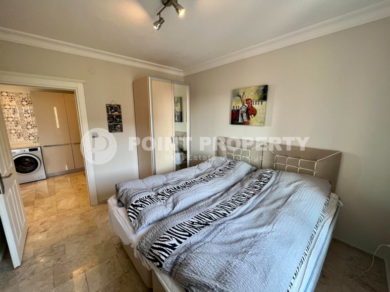 Большая двухкомнатная квартира, общей площадью 125 м2, на 8-м этаже с панорамным видом на город и море.-id-4005-фото-8