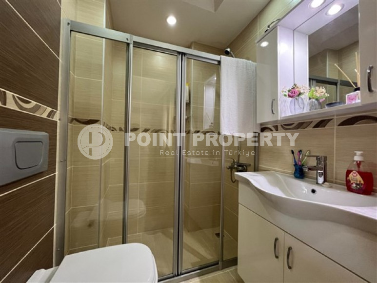 An advantageous offer - a spacious 3+1 duplex on the 5th floor with an attic in the Mahmutlar area at a very attractive price.-id-4006-photo-8