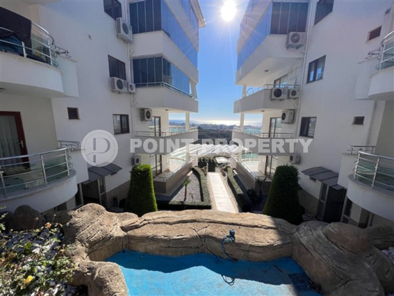 An advantageous offer - a spacious 3+1 duplex on the 5th floor with an attic in the Mahmutlar area at a very attractive price.-id-4006-photo-16