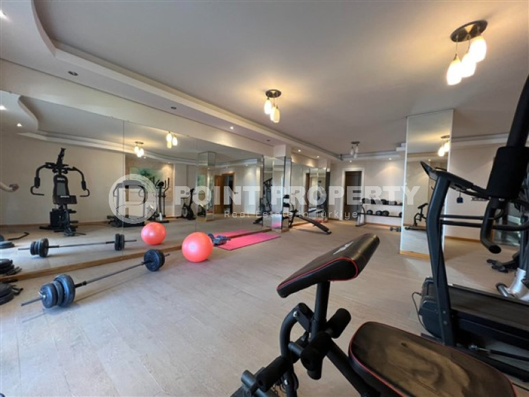 An advantageous offer - a spacious 3+1 duplex on the 5th floor with an attic in the Mahmutlar area at a very attractive price.-id-4006-photo-19