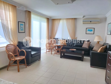 Large duplex on the 4th floor with attic with luxurious panoramic sea views in the quiet Demirtas area.-id-4007-photo-2