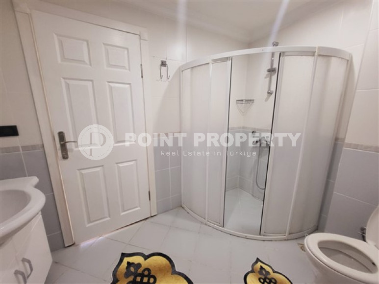 Spacious 2+1 apartment on the 4th floor in the center of the popular Mahmutlar area.-id-4008-photo-7