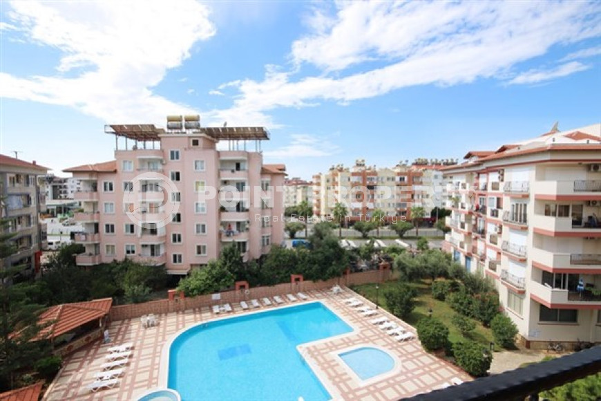 Укомплектованный мебелью пятикомнатный пентхаус 240 м2 в районе Оба-id-4015-фото-3