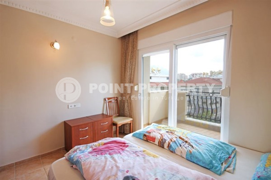 Укомплектованный мебелью пятикомнатный пентхаус 240 м2 в районе Оба-id-4015-фото-6