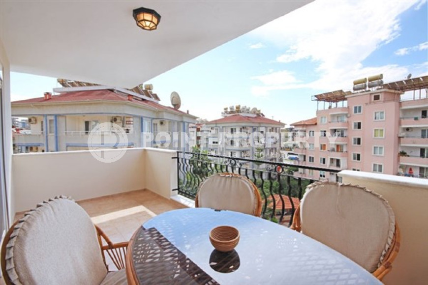 Укомплектованный мебелью пятикомнатный пентхаус 240 м2 в районе Оба-id-4015-фото-11