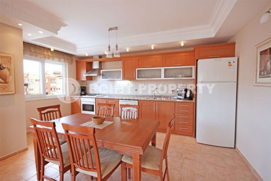 Укомплектованный мебелью пятикомнатный пентхаус 240 м2 в районе Оба-id-4015-фото-12