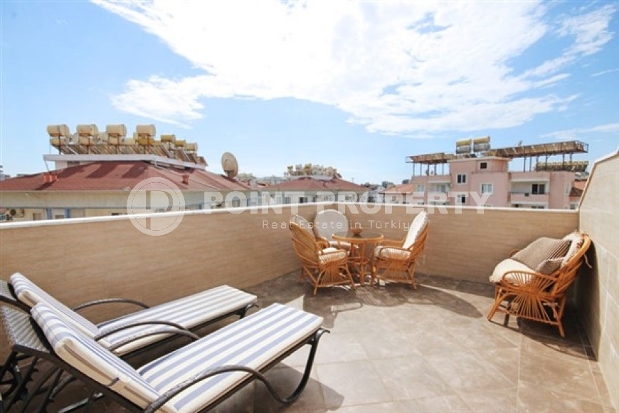 Укомплектованный мебелью пятикомнатный пентхаус 240 м2 в районе Оба-id-4015-фото-17