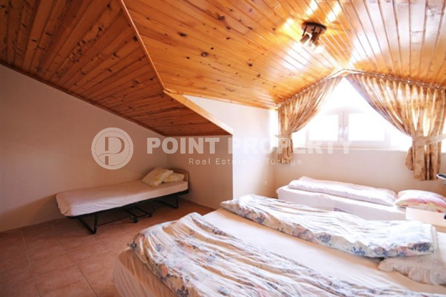 Укомплектованный мебелью пятикомнатный пентхаус 240 м2 в районе Оба-id-4015-фото-18