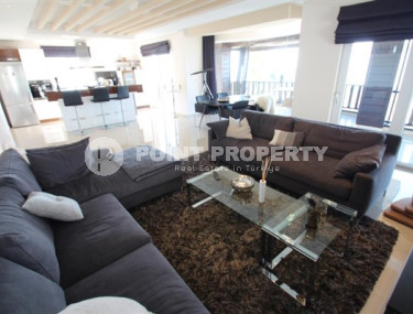 Роскошная вилла общей площадью 369 м2, с бассейном и садом в центральном районе Аланьи - Бекташ.-id-4019-фото-5