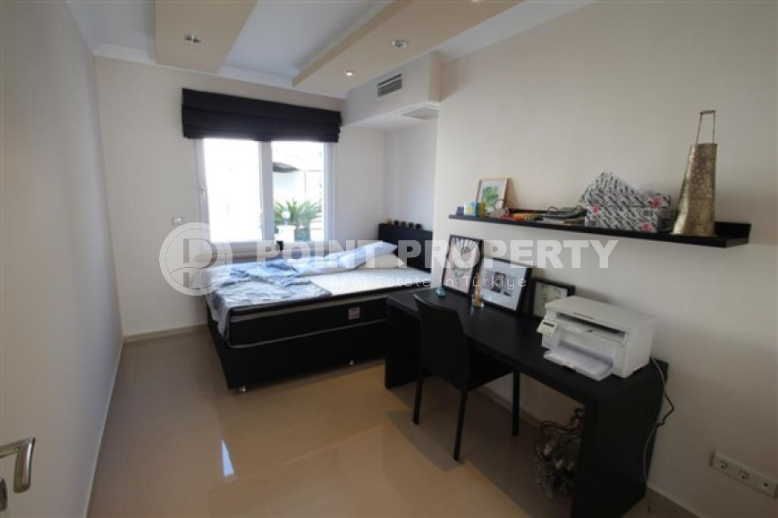 Роскошная вилла общей площадью 369 м2, с бассейном и садом в центральном районе Аланьи - Бекташ.-id-4019-фото-11