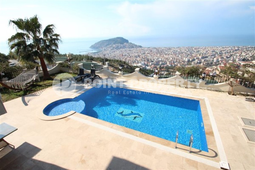 Роскошная вилла общей площадью 369 м2, с бассейном и садом в центральном районе Аланьи - Бекташ.-id-4019-фото-20