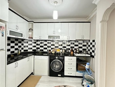 Bright 2+1 apartment with a classic interior in the center of Mahmutlar.-id-4020-photo-2