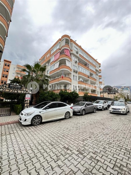 Bright 2+1 apartment with a classic interior in the center of Mahmutlar.-id-4020-photo-9