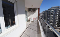 Small modern apartment on the 8th floor with panoramic views of the city and sea.-id-4021-photo-8