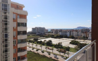 Small modern apartment on the 8th floor with panoramic views of the city and sea.-id-4021-photo-9