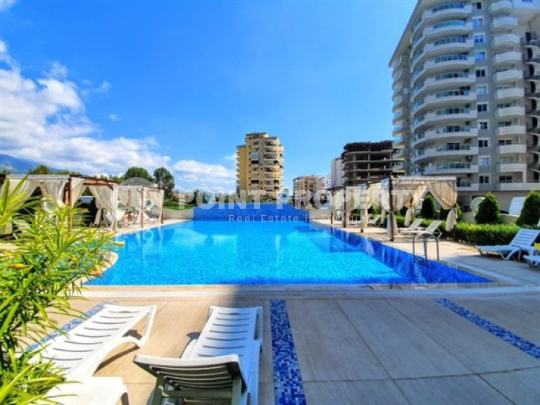 Small modern apartment on the 8th floor with panoramic views of the city and sea.-id-4021-photo-10