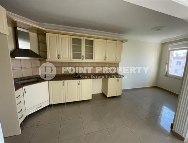 Spacious 2+1 apartment 200 meters from the beach and promenade. Suitable for obtaining a residence permit.-id-4027-photo-3