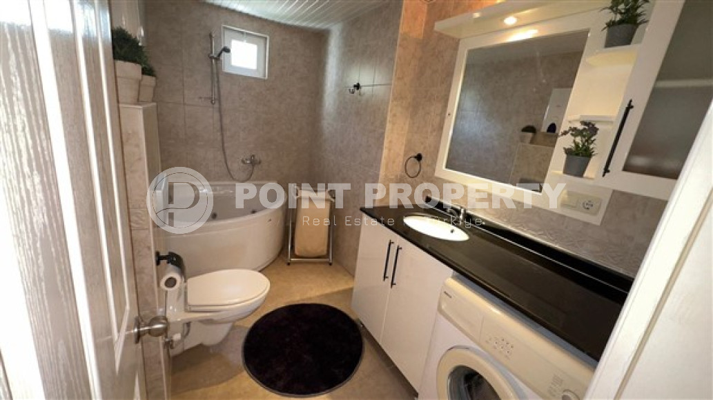 Excellent apartment with an area of 120 m2 350 meters from the sea, Tosmur-id-4032-photo-6