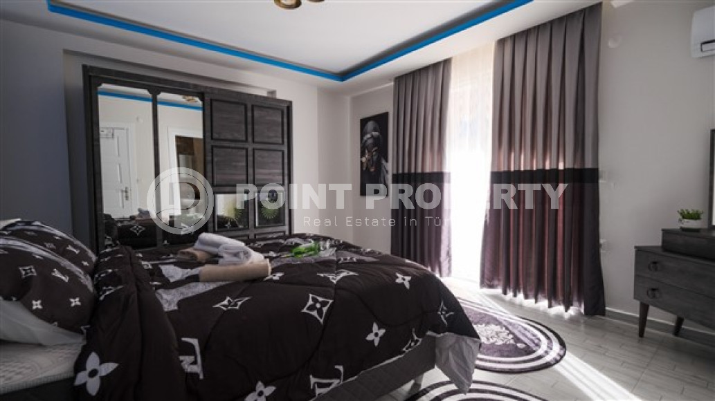 Sale of an apartment of 90 m2 with a good location 100 meters from the beaches of the Mahmutlar area-id-4033-photo-3