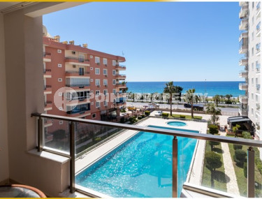 View six-room apartment 250 m2 50 meters from the city beaches of Mahmutlar-id-4040-photo-1