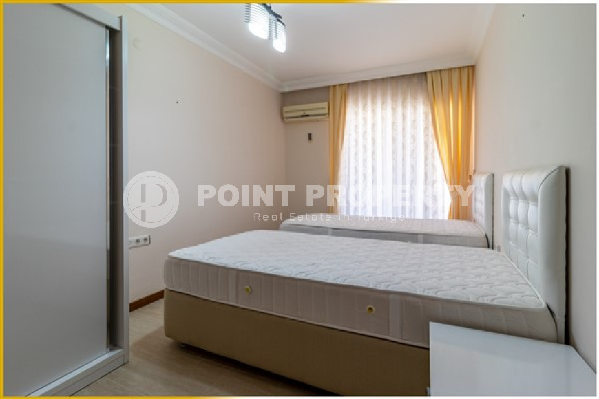 View six-room apartment 250 m2 50 meters from the city beaches of Mahmutlar-id-4040-photo-17