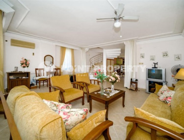 Просторный светлый дуплекс 3+1 на 2-м этаже с мансардой в престижном районе Бекташ.-id-4041-фото-2