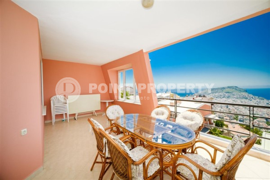 Просторный светлый дуплекс 3+1 на 2-м этаже с мансардой в престижном районе Бекташ.-id-4041-фото-8