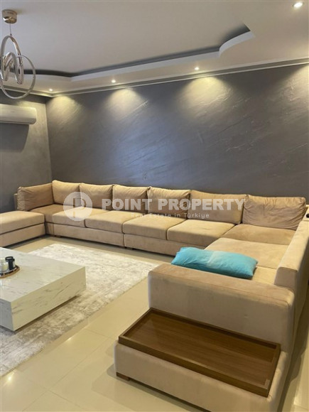 Beautiful two-level 4+2 apartment with modern design on the 9th floor with an attic, a kilometer from the sea.-id-4045-photo-2