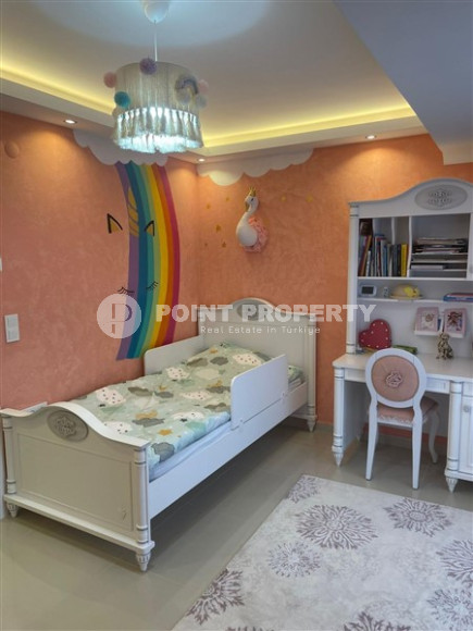 Beautiful two-level 4+2 apartment with modern design on the 9th floor with an attic, a kilometer from the sea.-id-4045-photo-8