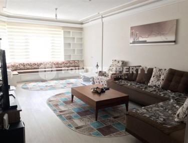 Большая светлая квартира 3+2, в самом центре Аланьи с возможностью получения вида на жительство в Турции.-id-4047-фото-2