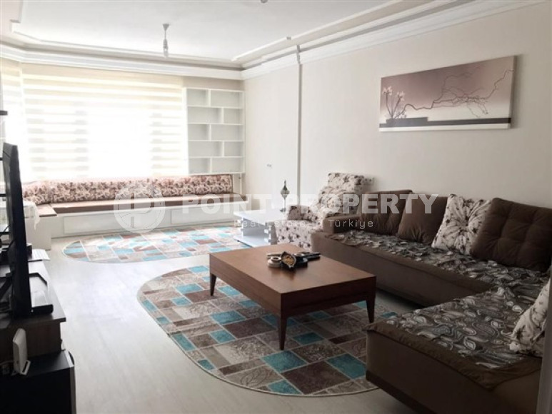 Большая светлая квартира 3+2, в самом центре Аланьи с возможностью получения вида на жительство в Турции.-id-4047-фото-2