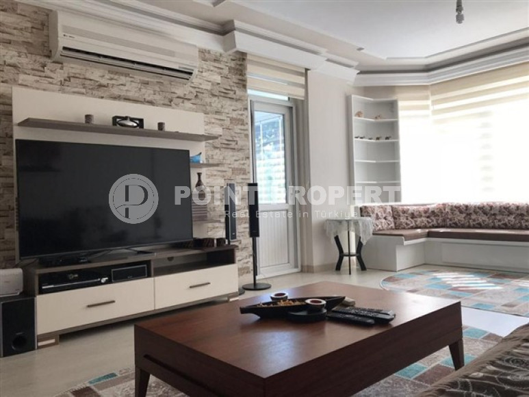 Большая светлая квартира 3+2, в самом центре Аланьи с возможностью получения вида на жительство в Турции.-id-4047-фото-3