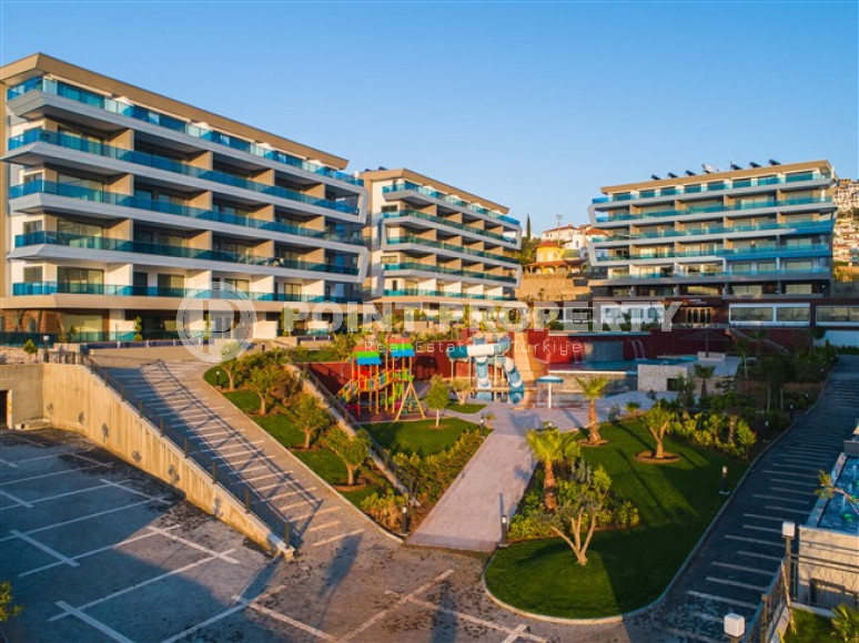 Magnificent duplex apartment 232 m2 with four balconies, Kargicak area-id-4053-photo-7