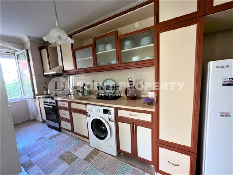 Bright apartment with two bedrooms 500 meters from the sea.-id-4056-photo-2