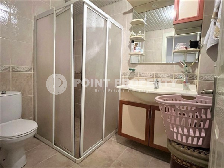 Bright apartment with two bedrooms 500 meters from the sea.-id-4056-photo-5