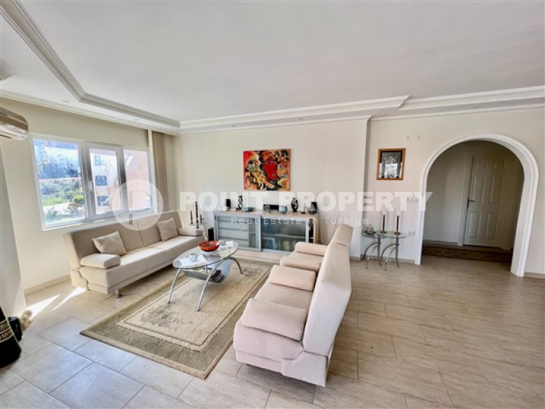 Spacious 2+1 apartment 400 meters from the sea in a comfortable area of Tosmur-id-4058-photo-3