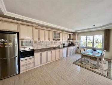 Spacious 2+1 apartment 400 meters from the sea in a comfortable area of Tosmur-id-4058-photo-4