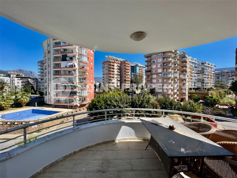 Spacious 2+1 apartment 400 meters from the sea in a comfortable area of Tosmur-id-4058-photo-10